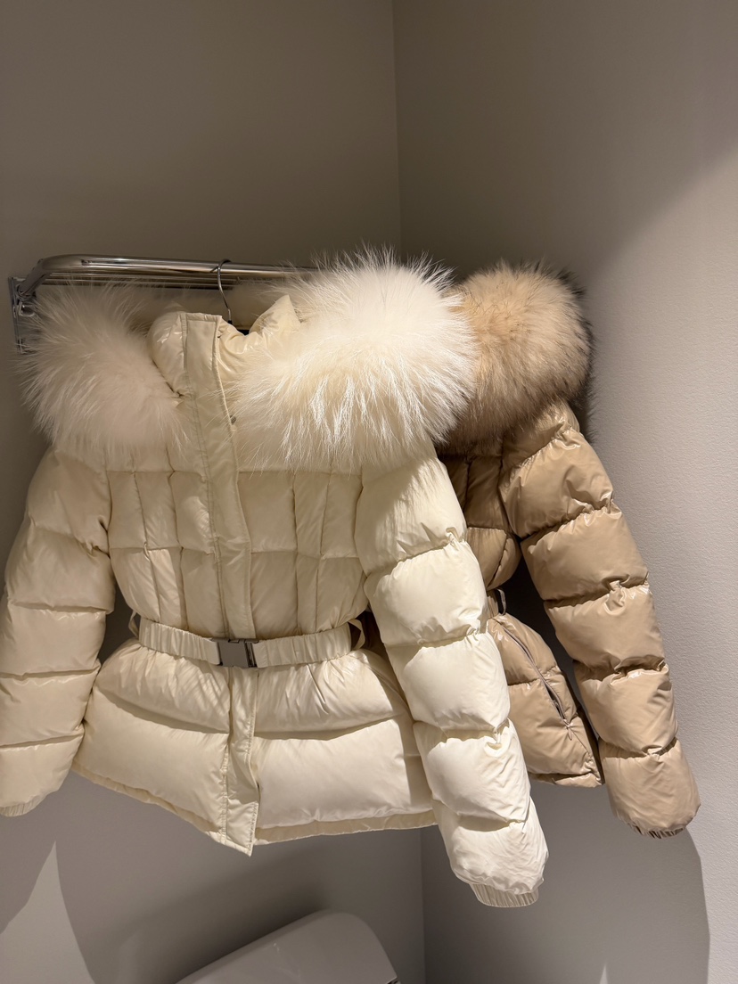 DAZE東大門㊣代購女士新品真品熱賣短款羽絨服含腰帶拼色浣熊LAVIEU短款羽絨服