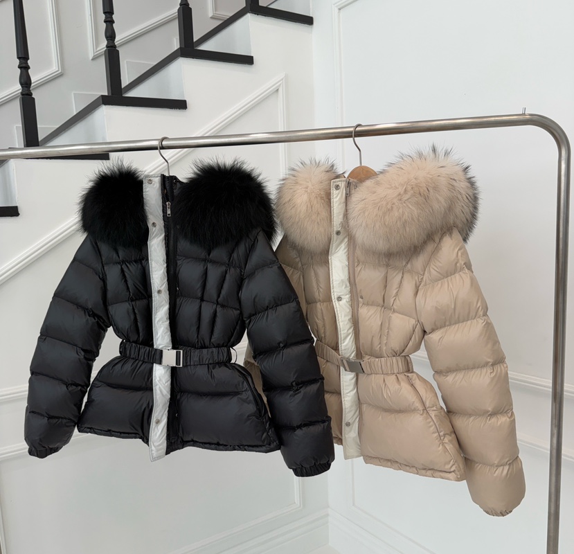 DAZE東大門㊣代購女士新品真品熱賣短款羽絨服含腰帶拼色浣熊LAVIEU短款羽絨服