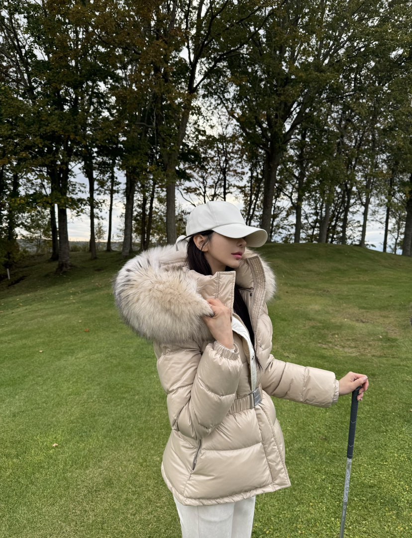 DAZE東大門㊣代購女士新品真品熱賣短款羽絨服含腰帶拼色浣熊LAVIEU短款羽絨服