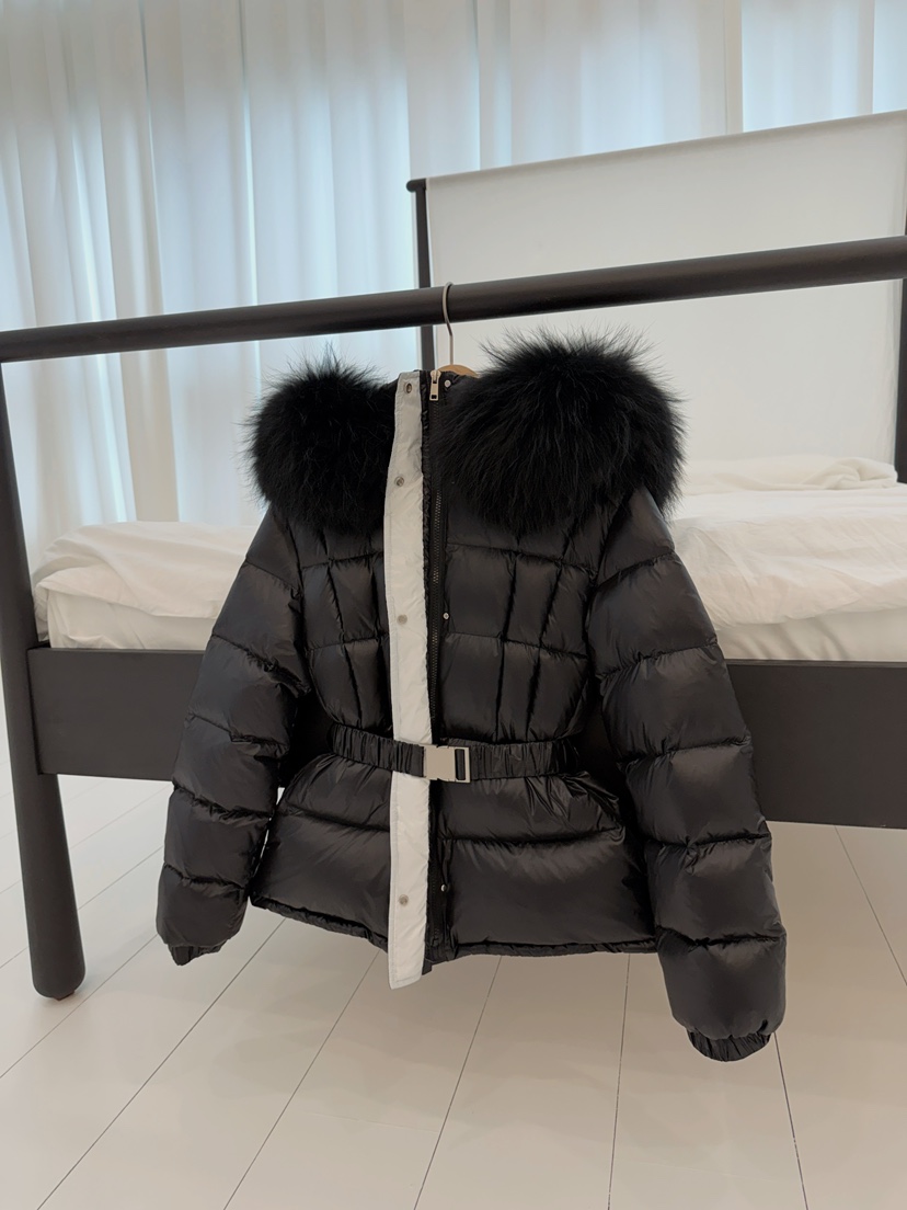DAZE東大門㊣代購女士新品真品熱賣短款羽絨服含腰帶拼色浣熊LAVIEU短款羽絨服