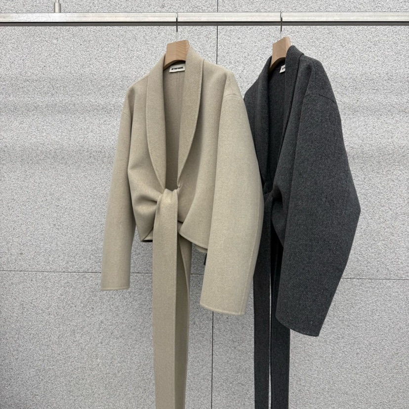 AT THE BAGEL東大門㊣實拍女士新款熱賣真品職業短款大衣AT THE BAGEL短款大衣