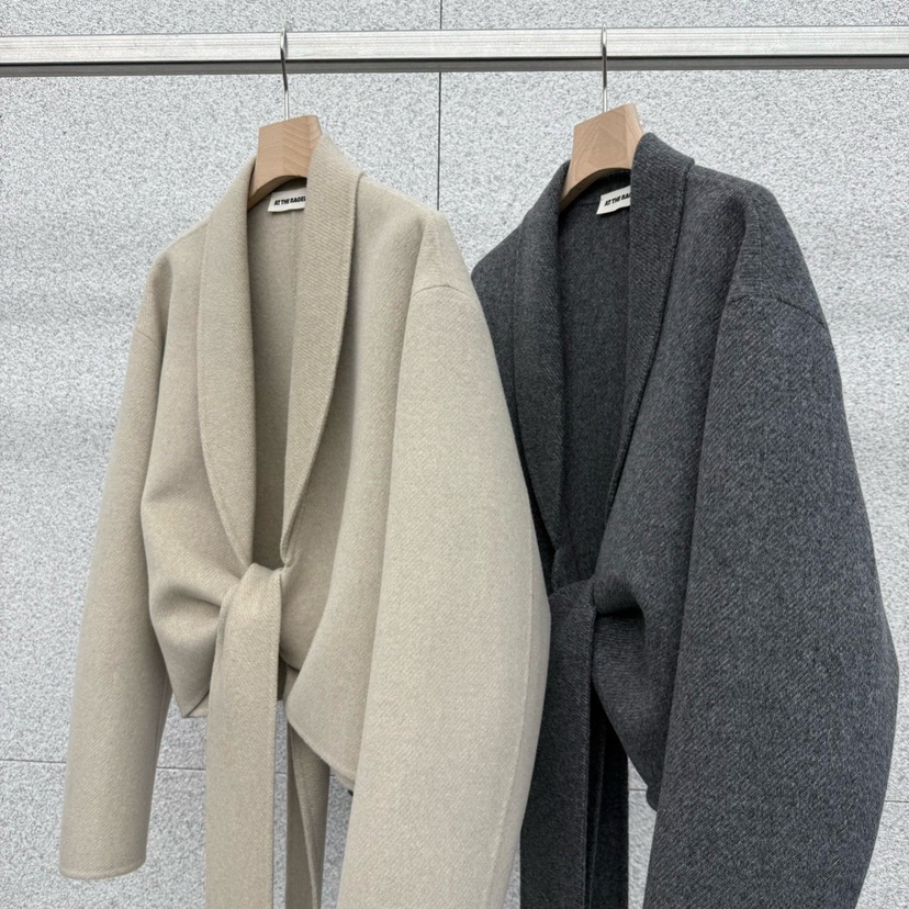 AT THE BAGEL東大門㊣實拍女士新款熱賣真品職業短款大衣AT THE BAGEL短款大衣