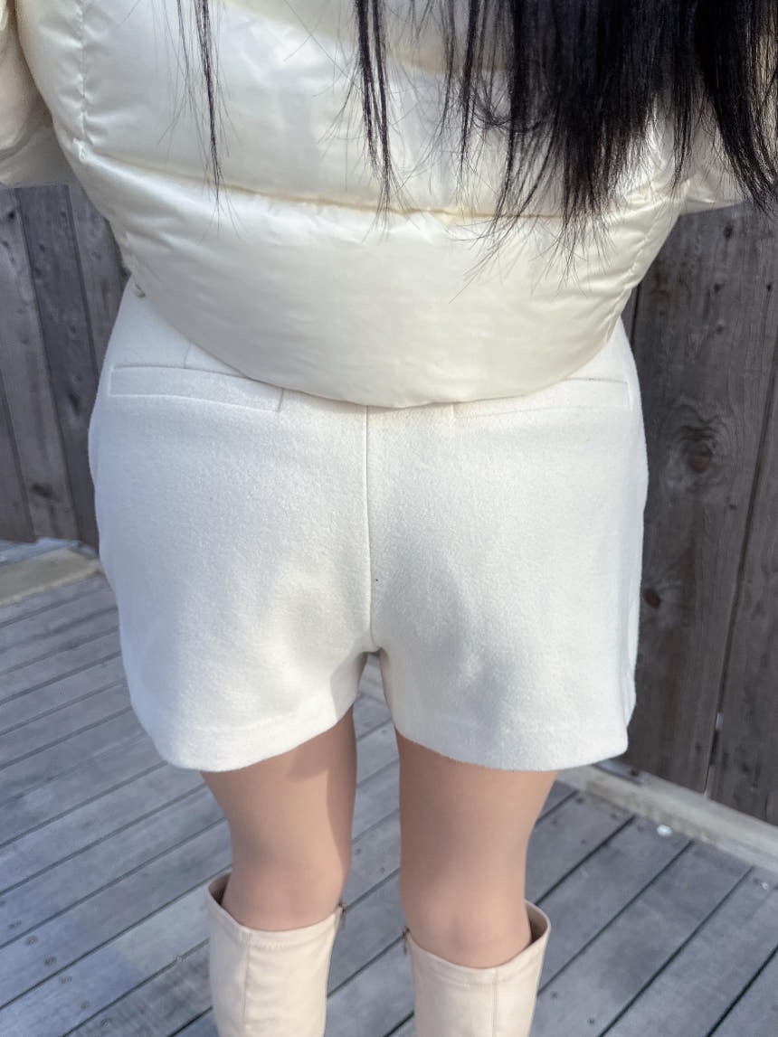 AVECNOUS東大門㊣實拍女士新款休閑時尚熱賣推薦25秋冬短褲羊毛AVECNOUS短褲