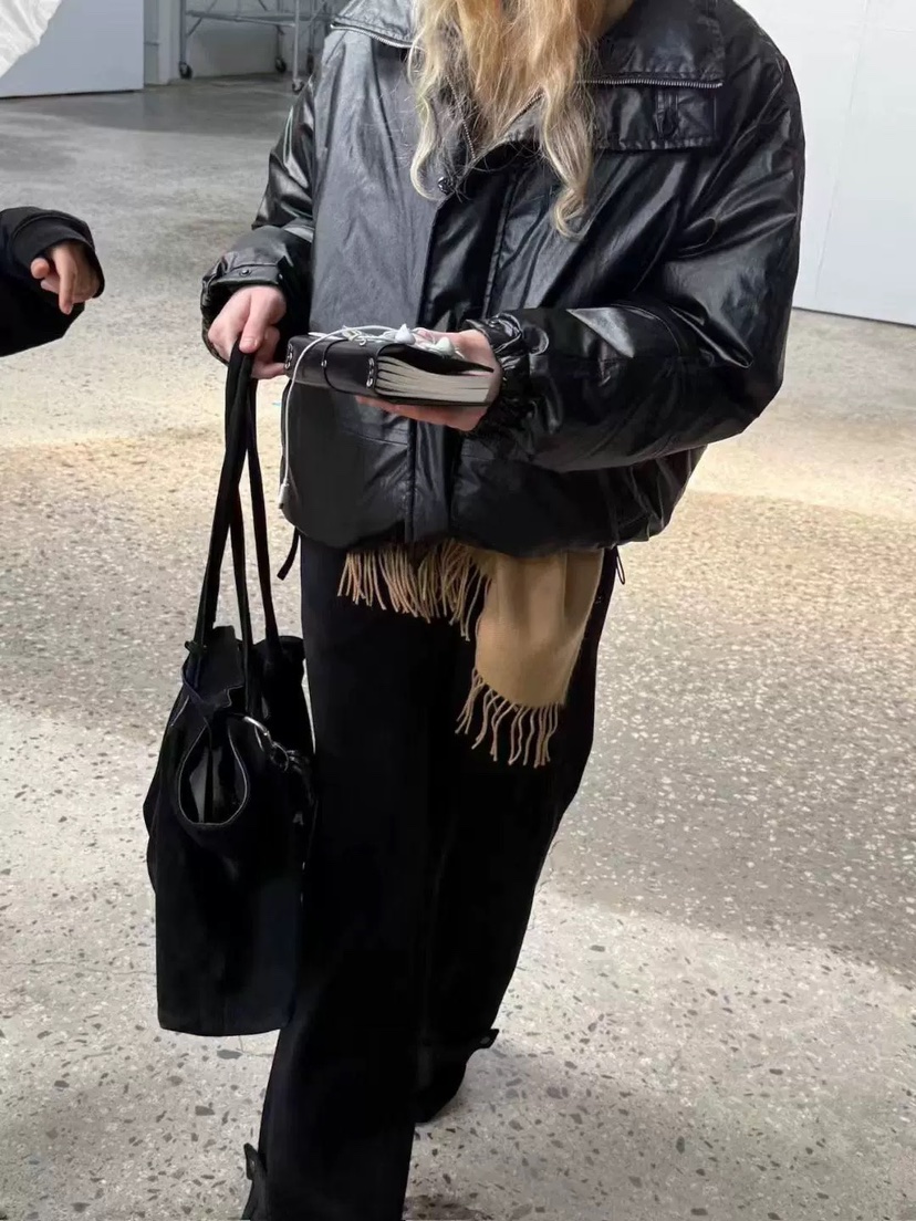 LONDON FLAT韓國直郵㊣女裝新款時尚推薦短款羽絨服毛皮填充LONDON FLAT短款羽絨服