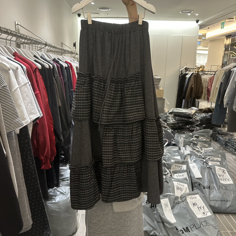 VIVE韓國直郵㊣女士新款職業推薦時尚休閑真品長裙荷葉邊格紋VIVE長裙圖色2