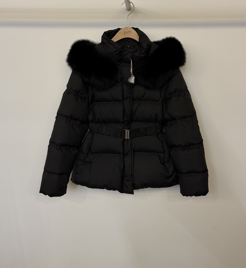 TWENTY FOUR SEVEN24-7韓國代購㊣女裝新品職業短款羽絨服可拆卸含腰帶狐貍絨TEWNTY FOUR SEVEN24-7短款羽絨服圖色3