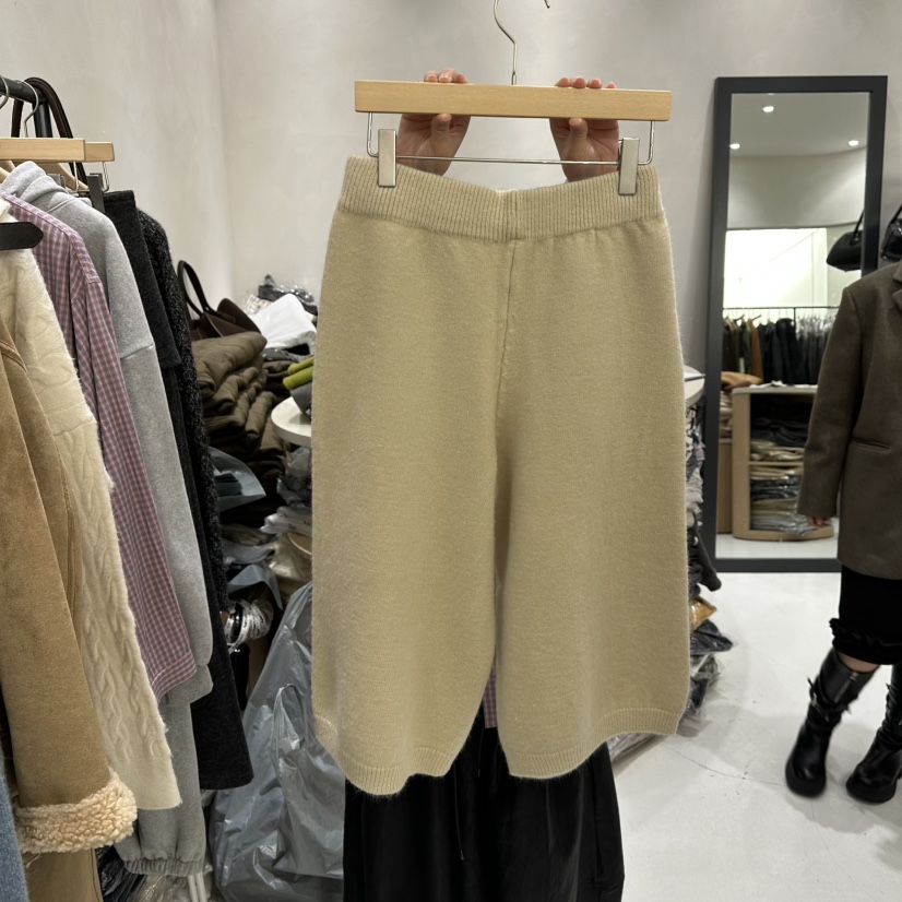 AURA韓國代購㊣女裝新品25秋冬真品休閑時尚職業推薦人氣短褲Au ra短褲