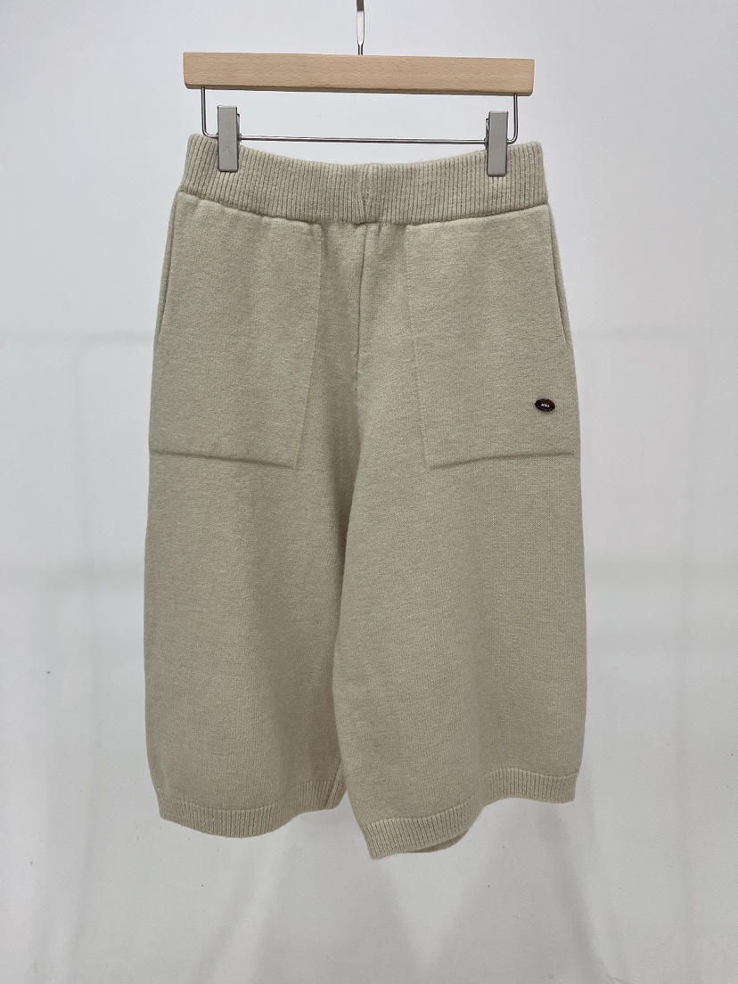 AURA韓國代購㊣女裝新品25秋冬真品休閑時尚職業推薦人氣短褲Au ra短褲