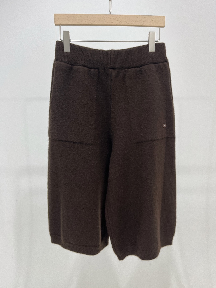 AURA韓國代購㊣女裝新品25秋冬真品休閑時尚職業推薦人氣短褲Au ra短褲圖色3