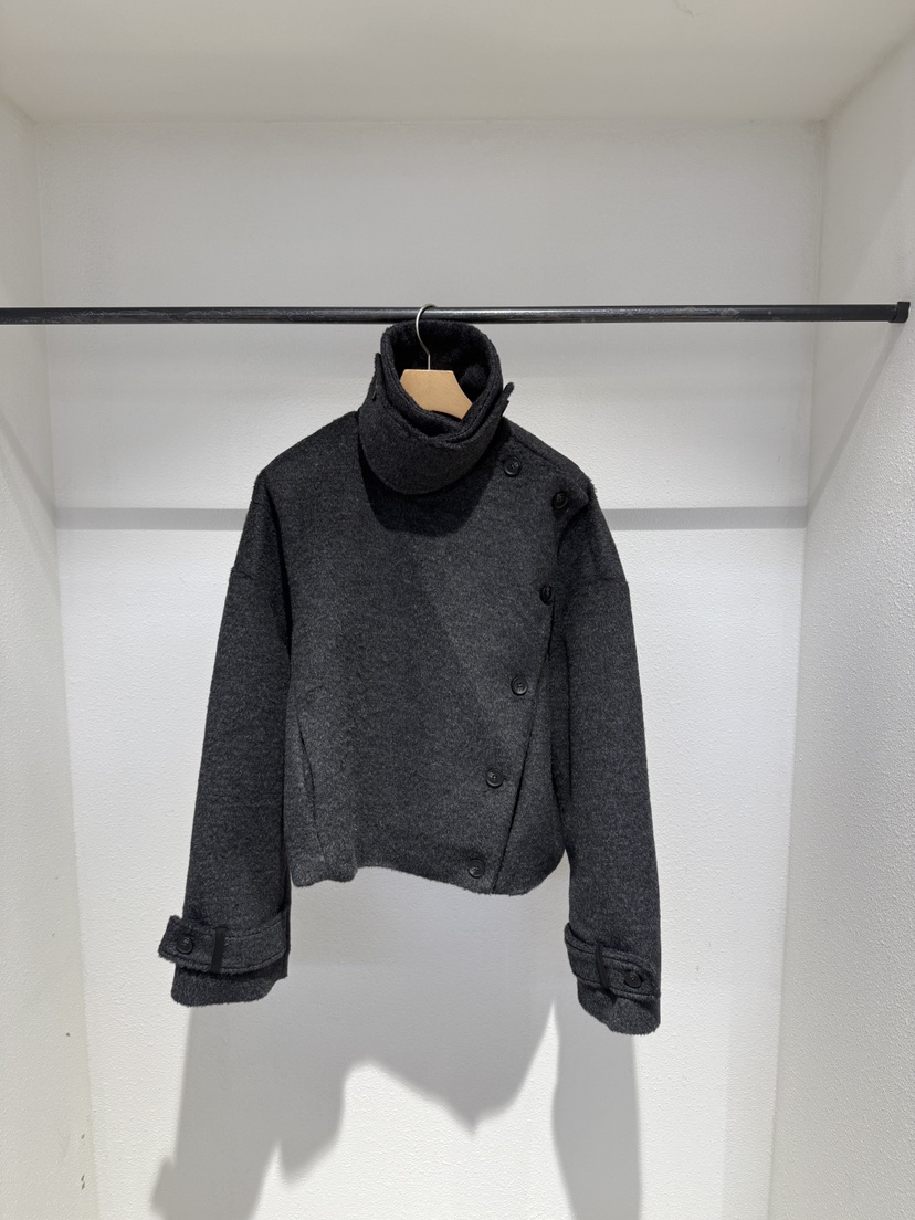 IR BIEN/BIENBIEN韓國代購㊣女裝新品時尚職業熱賣短款大衣IR BIEN/BIENBIEN短款大衣