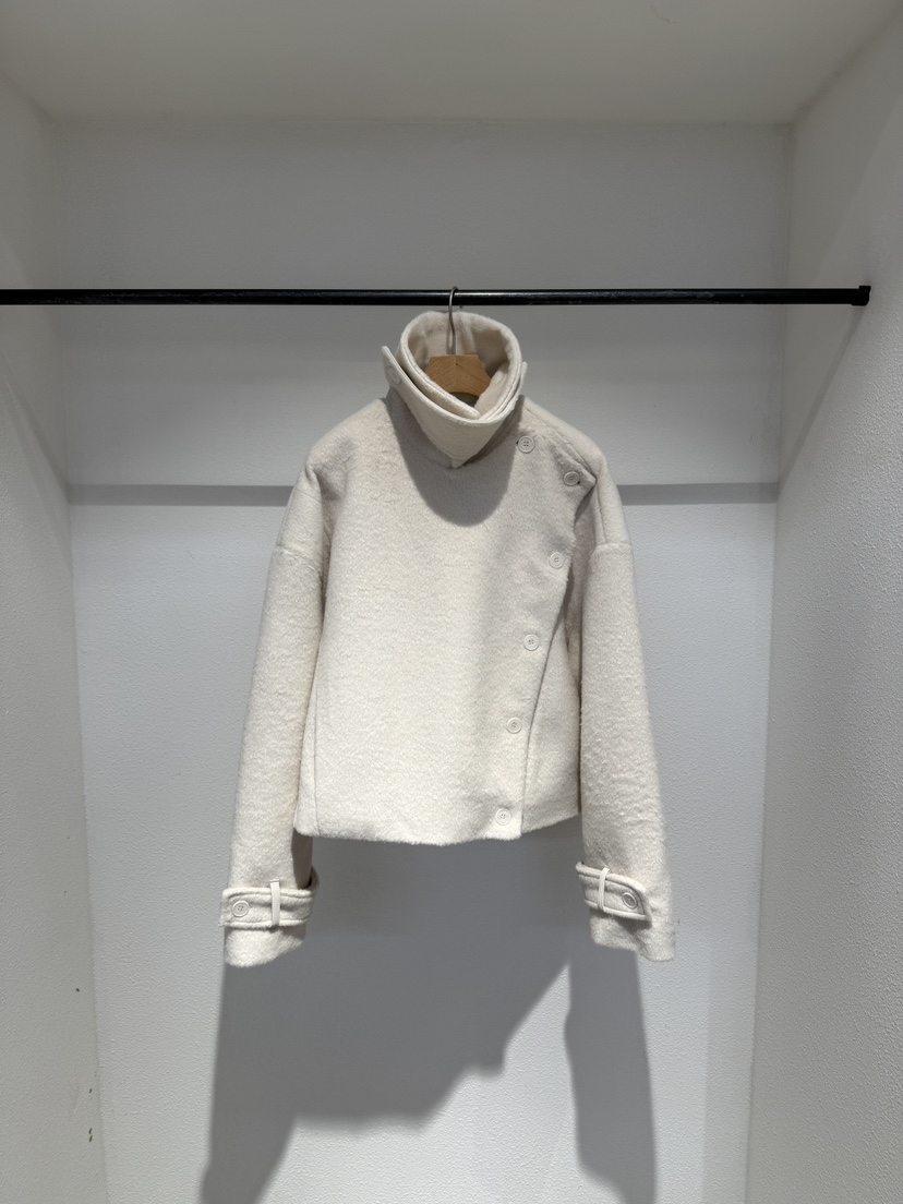 IR BIEN/BIENBIEN韓國代購㊣女裝新品時尚職業熱賣短款大衣IR BIEN/BIENBIEN短款大衣