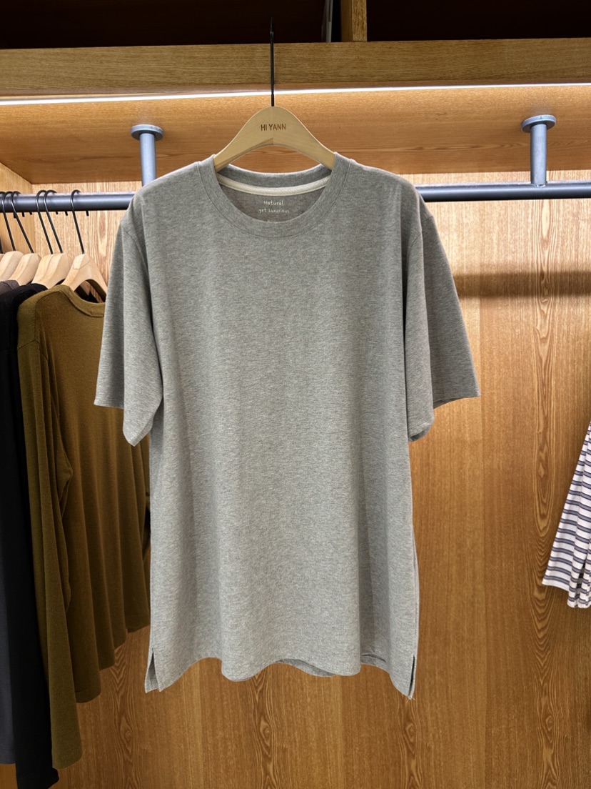 HI YANN東大門㊣代購女裝新品職業推薦熱賣25秋冬人氣時尚T恤HI YANNT恤圖色2