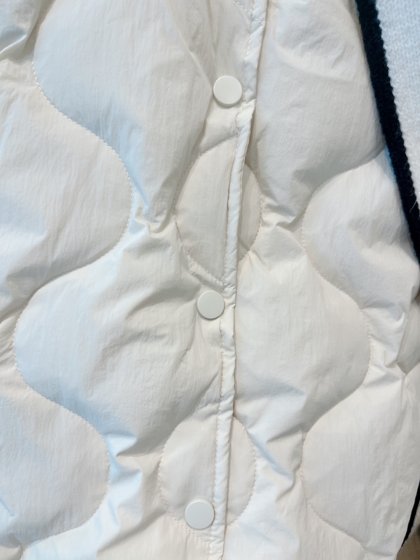 OVE東大門㊣直郵女士新品休閑熱賣25秋冬人氣短款棉服含圍巾OVE短款棉服