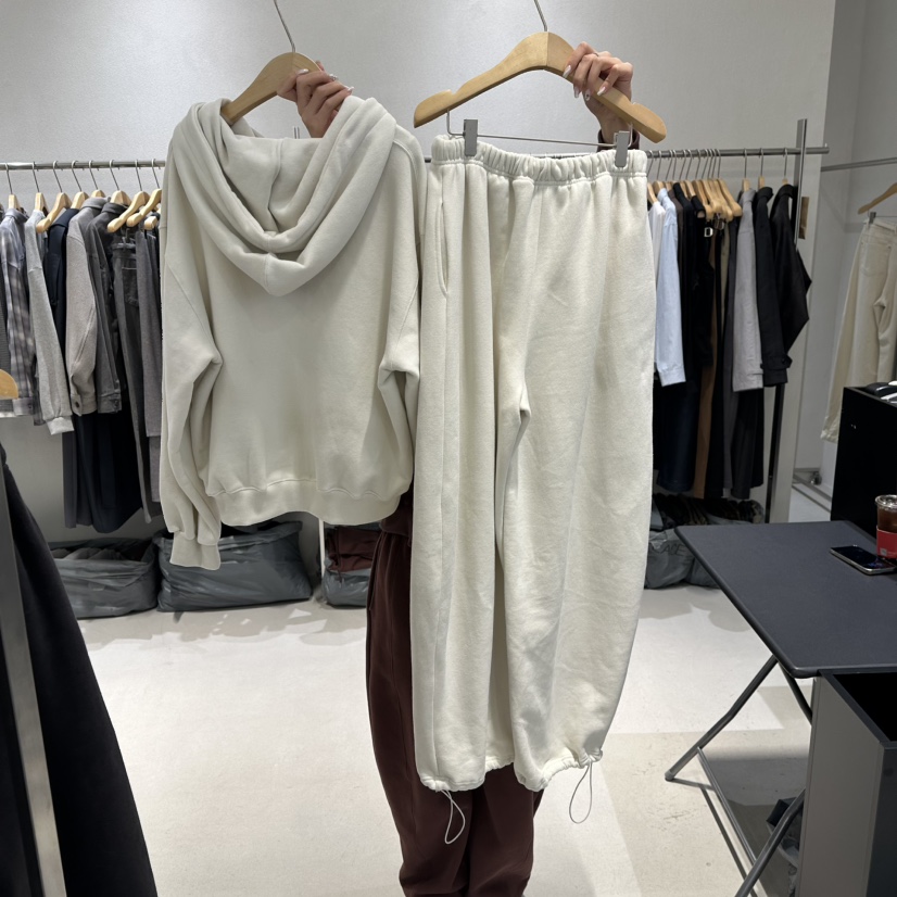 OVU東大門㊣代購女士新品熱賣真品職業推薦人氣時尚套裝兩件套OVU套裝