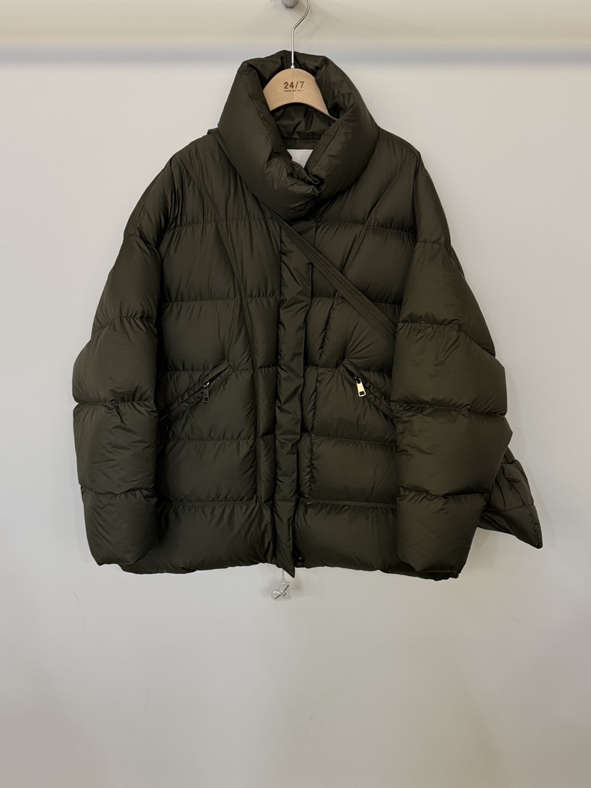 TWENTY FOUR SEVEN24-7韓國代購㊣女裝新款真品短款羽絨服含腰帶填充鴨絨TEWNTY FOUR SEVEN24-7短款羽絨服圖色2