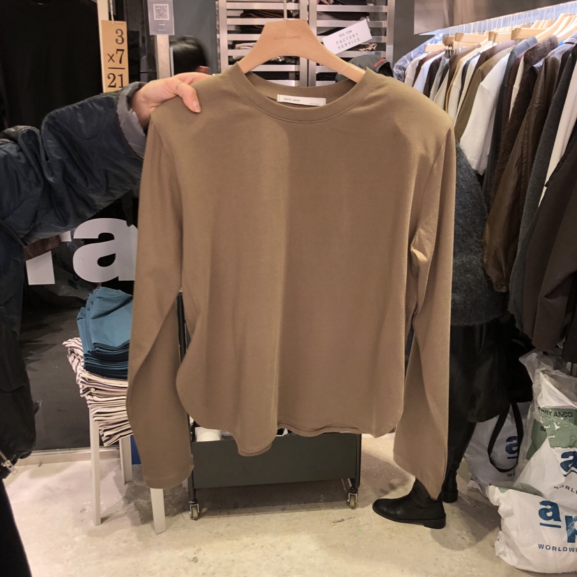 BANY ANCO韓國代購㊣女裝新品人氣推薦熱賣時尚長袖T恤開衩BANY ANCO長袖T恤