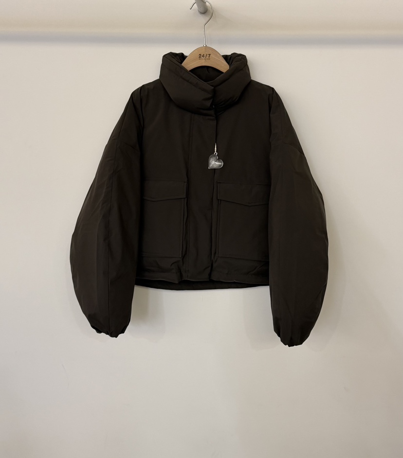 TWENTY FOUR SEVEN24-7東大門㊣代購女裝新品職業短款羽絨服填充絨TEWNTY FOUR SEVEN24-7短款羽絨服圖色2