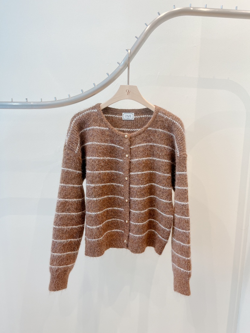 OVE東大門㊣直郵女裝新品職業時尚休閑熱賣25秋冬針織衫條紋OVE針織衫圖色2