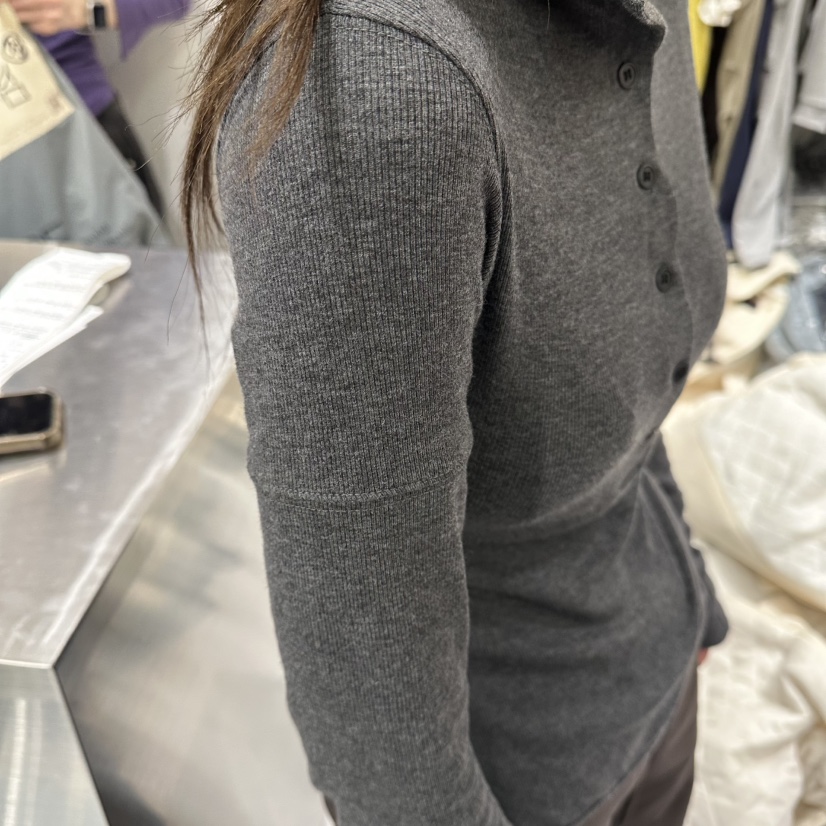 BERTHA韓國代購㊣女士新品真品休閑職業熱賣人氣針織衫紐扣BERTHA針織衫