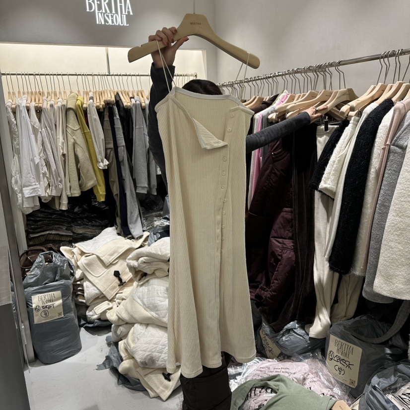 BERTHA東大門㊣直郵女裝新品25秋冬推薦職業人氣連衣裙燈芯絨BERTHA連衣裙