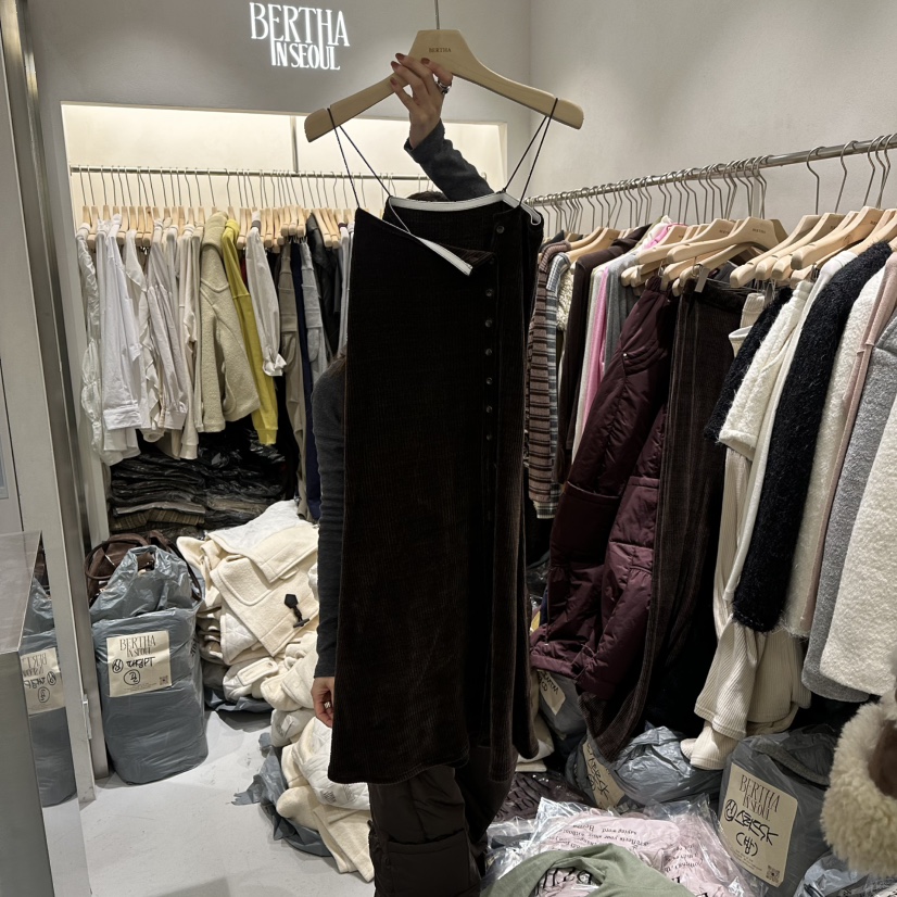 BERTHA東大門㊣直郵女裝新品25秋冬推薦職業人氣連衣裙燈芯絨BERTHA連衣裙圖色2深棕色
