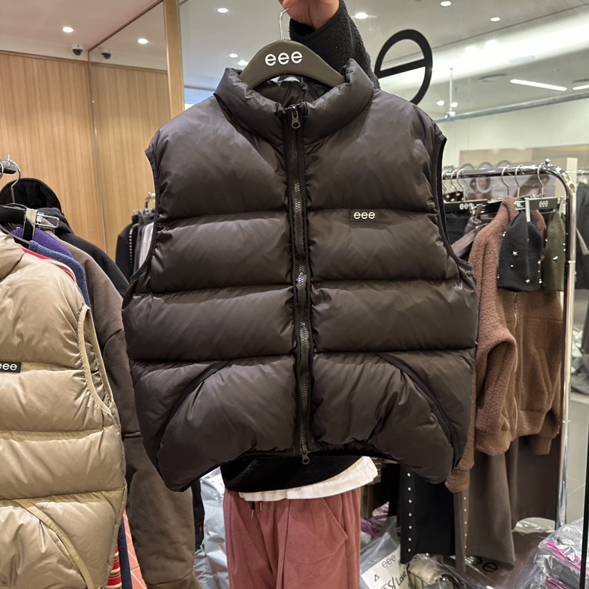 E/E/E東大門㊣直郵女士新款25秋冬真品推薦職業熱賣時尚馬甲E/E/E馬甲圖色2