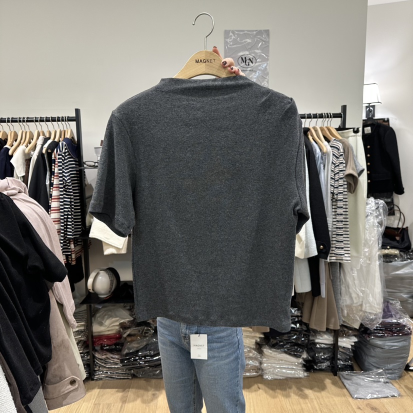 M.G.N東大門㊣代購女士新品真品時尚推薦熱賣25秋冬職業T恤MAGNETT恤圖色4