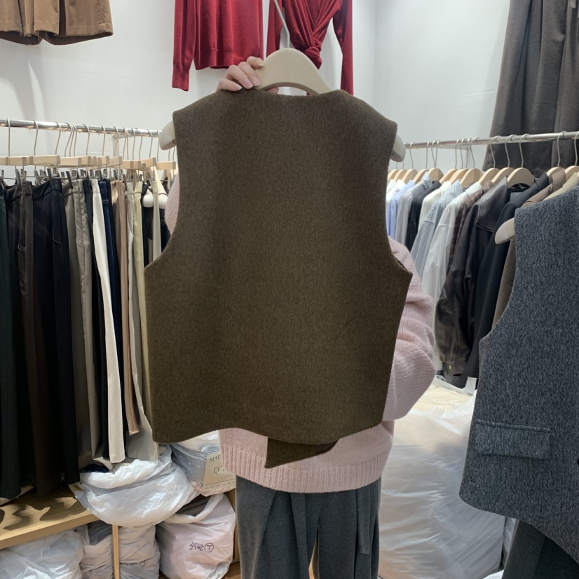 MADEMOISELL東大門㊣直郵女裝新品推薦熱賣25秋冬休閑時尚馬甲MADEMOISELL馬甲