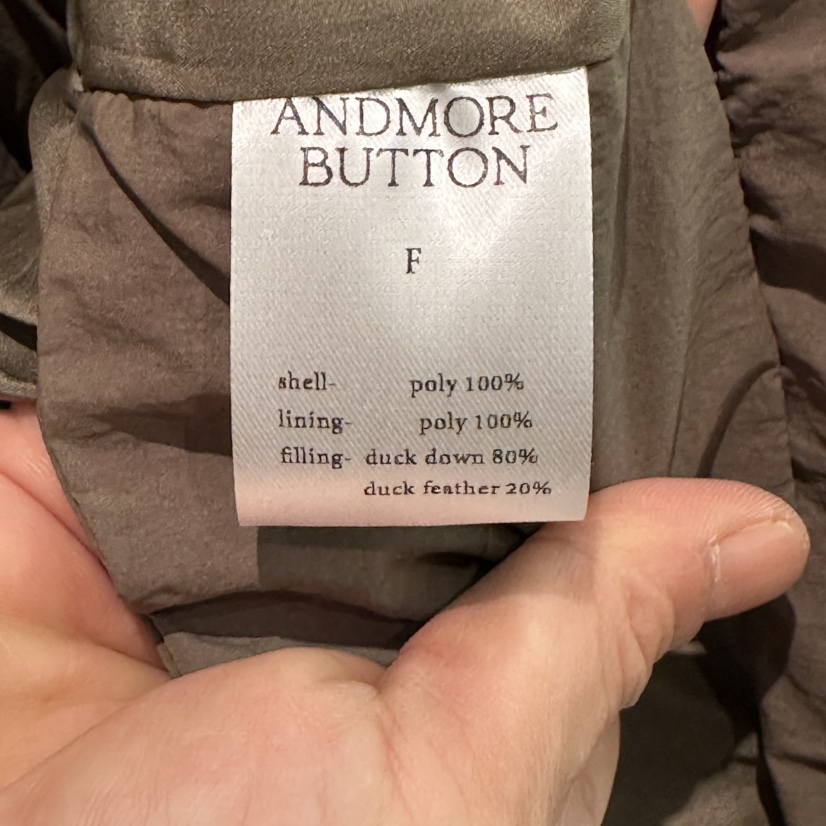 ANDMORE BUTTON韓國直郵㊣女士新品推薦時尚短款羽絨服兜帽ANDMORE BUTTON短款羽絨服