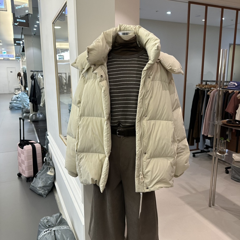 ANDMORE BUTTON韓國直郵㊣女士新品推薦時尚短款羽絨服兜帽ANDMORE BUTTON短款羽絨服