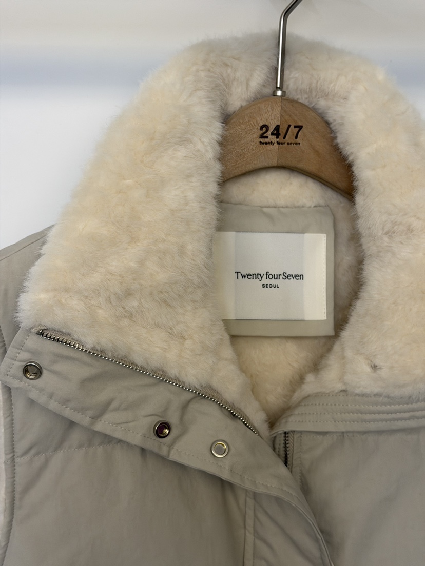 TWENTY FOUR SEVEN24-7東大門㊣代購女裝新品推薦馬甲絨TEWNTY FOUR SEVEN24-7馬甲