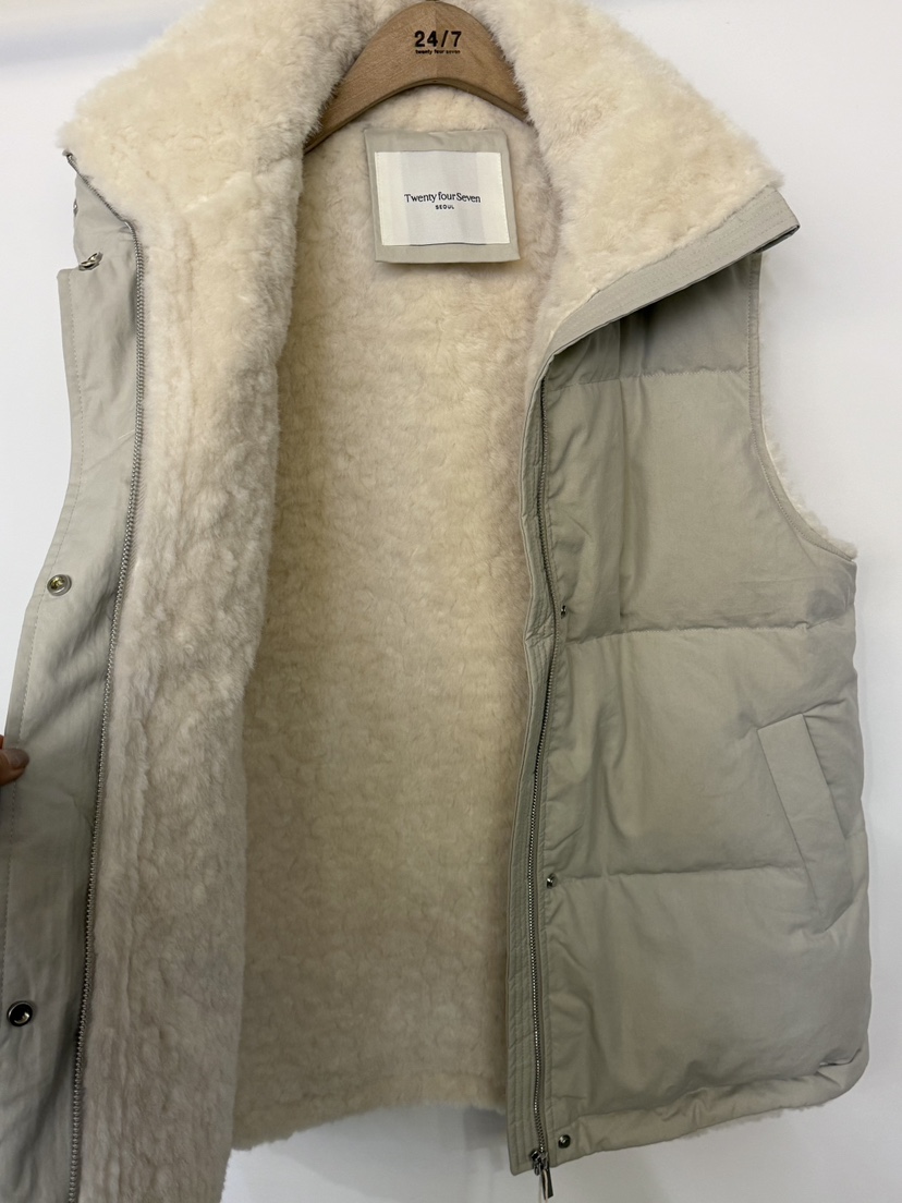 TWENTY FOUR SEVEN24-7東大門㊣代購女裝新品推薦馬甲絨TEWNTY FOUR SEVEN24-7馬甲