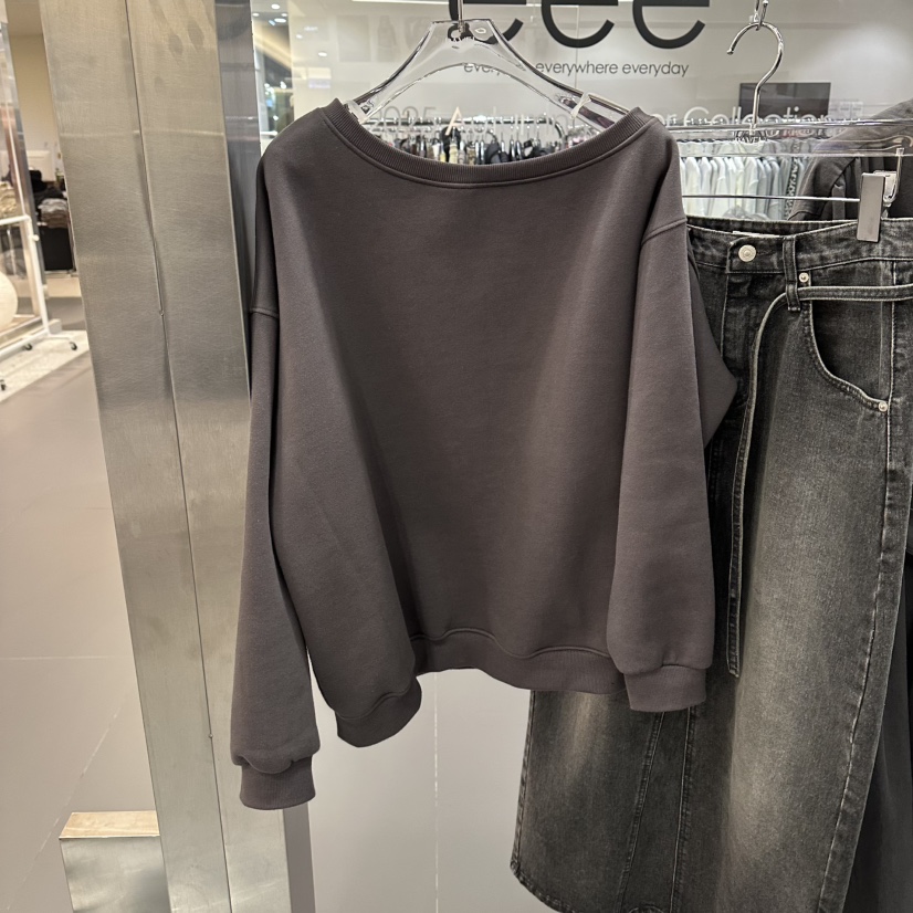 PAVEL東大門㊣實拍女裝新品職業25秋冬休閑熱賣衛衣加絨露肩PAVEL衛衣