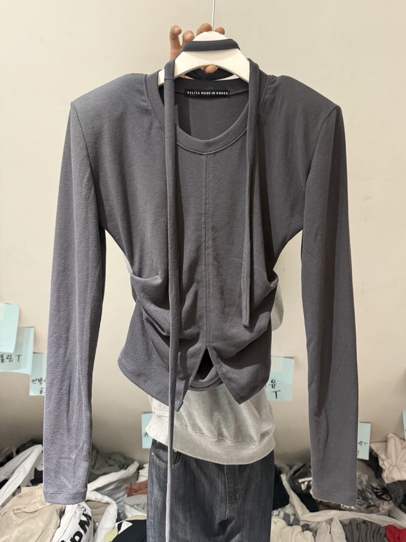 BELITA-L東大門㊣代購女裝新款25秋冬熱賣長袖T恤含脖帶圍巾BELITA-L長袖T恤圖色3