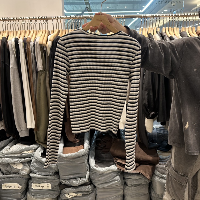 HONG.U韓國代購㊣女士新品推薦熱賣時尚真品人氣長袖T恤紐扣HONG.U長袖T恤