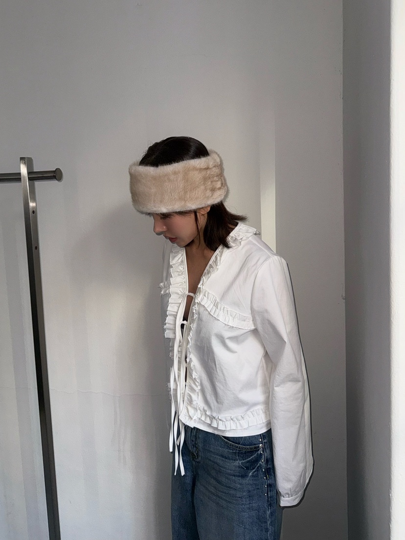 AWESOMESAUCE東大門㊣實拍女裝新款真品推薦熱賣襯衫蕾絲衫AWESOME SAUCE襯衫/蕾絲衫