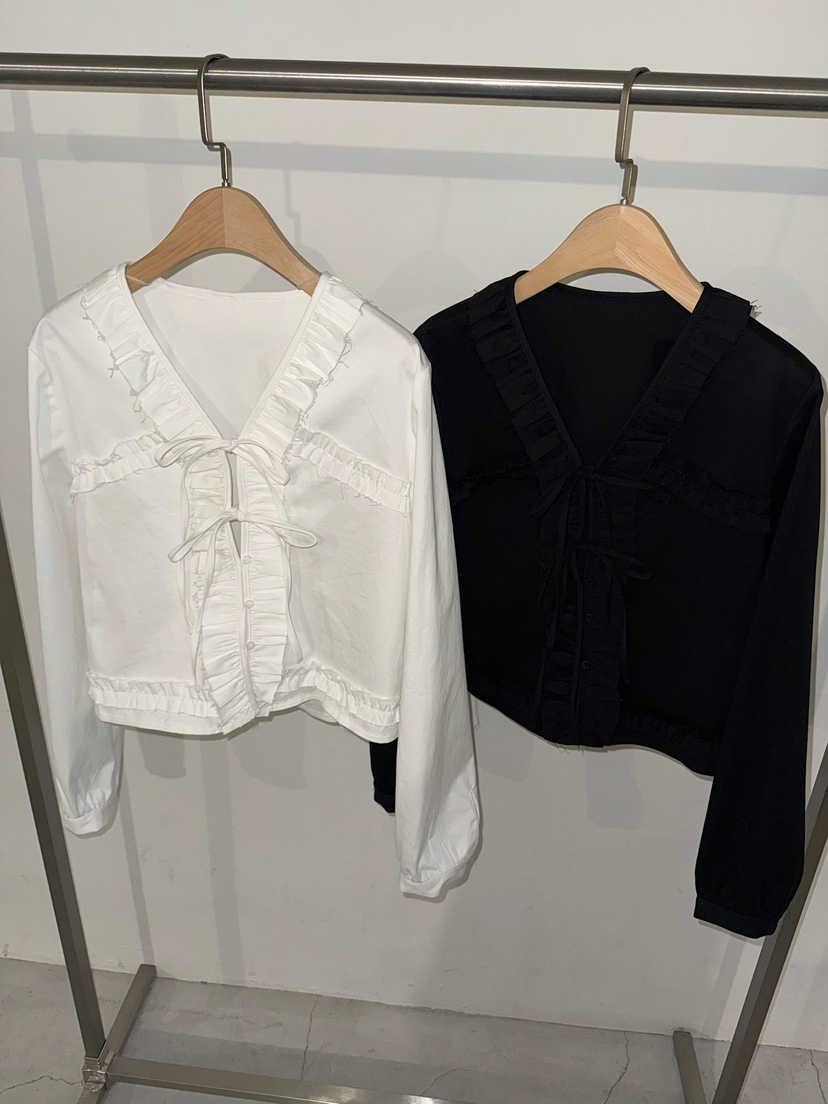 AWESOMESAUCE東大門㊣實拍女裝新款真品推薦熱賣襯衫蕾絲衫AWESOME SAUCE襯衫/蕾絲衫