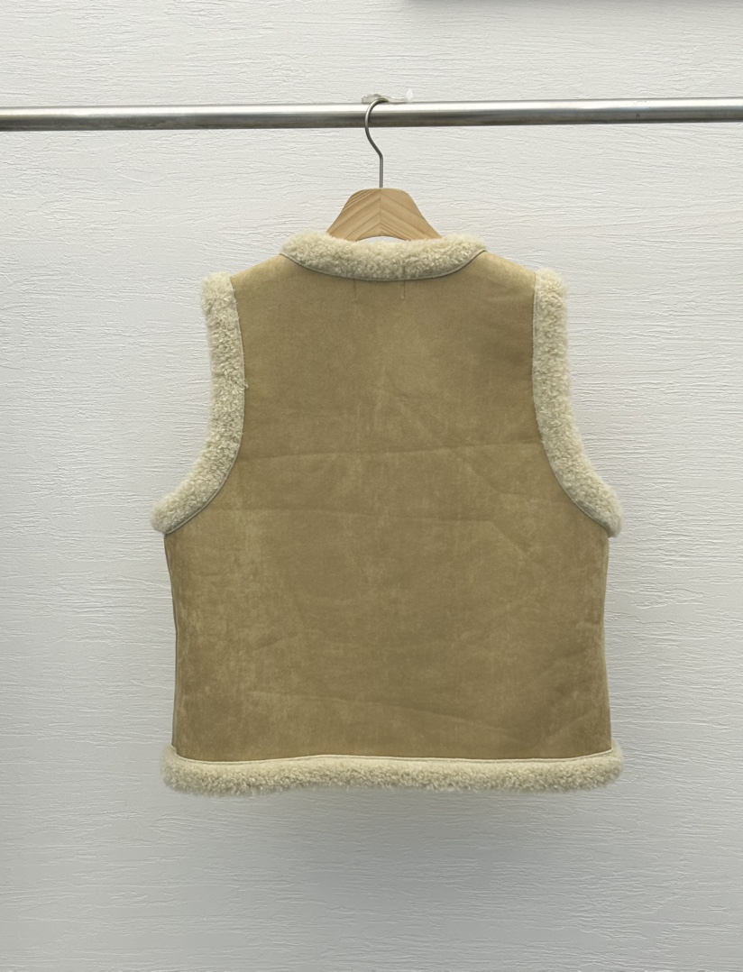 MILK TEA韓國代購㊣女裝新品熱賣休閑人氣推薦時尚真品馬甲MILK TEA馬甲