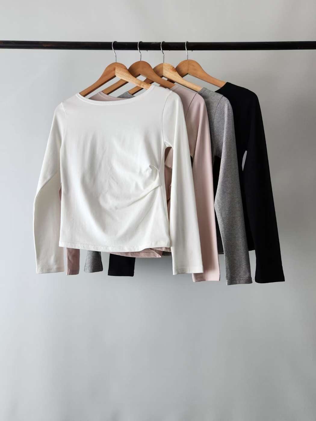 IVORY東大門㊣實拍女士新款職業真品25秋冬休閑推薦長袖T恤IVORY長袖T恤圖色2左二色