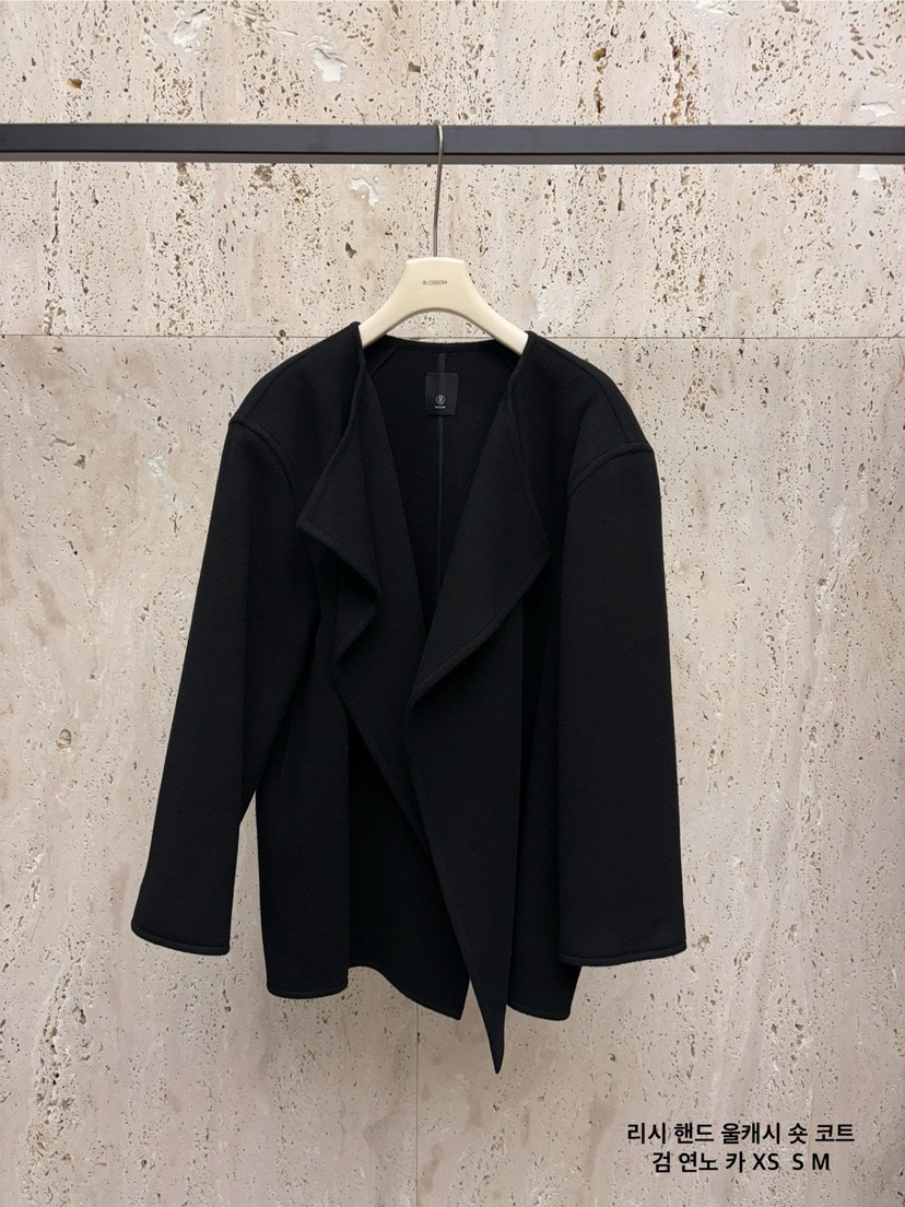 BLOSSOM東大門㊣實拍女裝新品真品短款大衣含圍巾手工羊毛羊絨BLOSSOM短款大衣