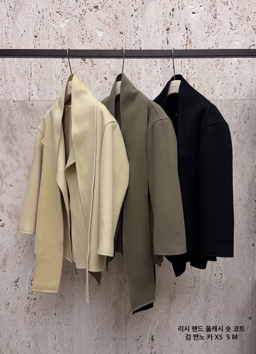 BLOSSOM東大門㊣實拍女裝新品真品短款大衣含圍巾手工羊毛羊絨BLOSSOM短款大衣