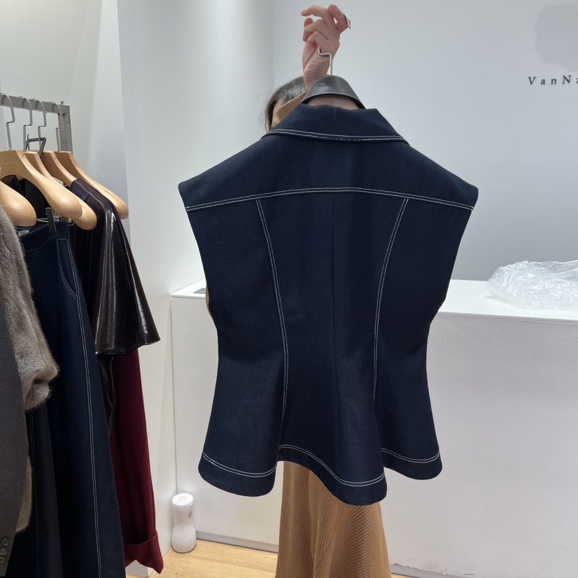 VAN NZILL東大門㊣實拍女士新款熱賣時尚25秋冬馬甲包含腰帶VAN NZILL馬甲