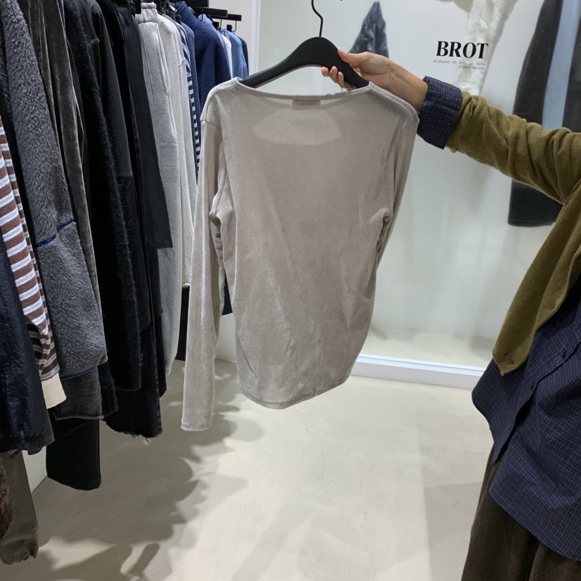 BROT東大門㊣實拍女裝新款真品人氣休閑職業推薦長袖T恤絲絨BROT長袖T恤
