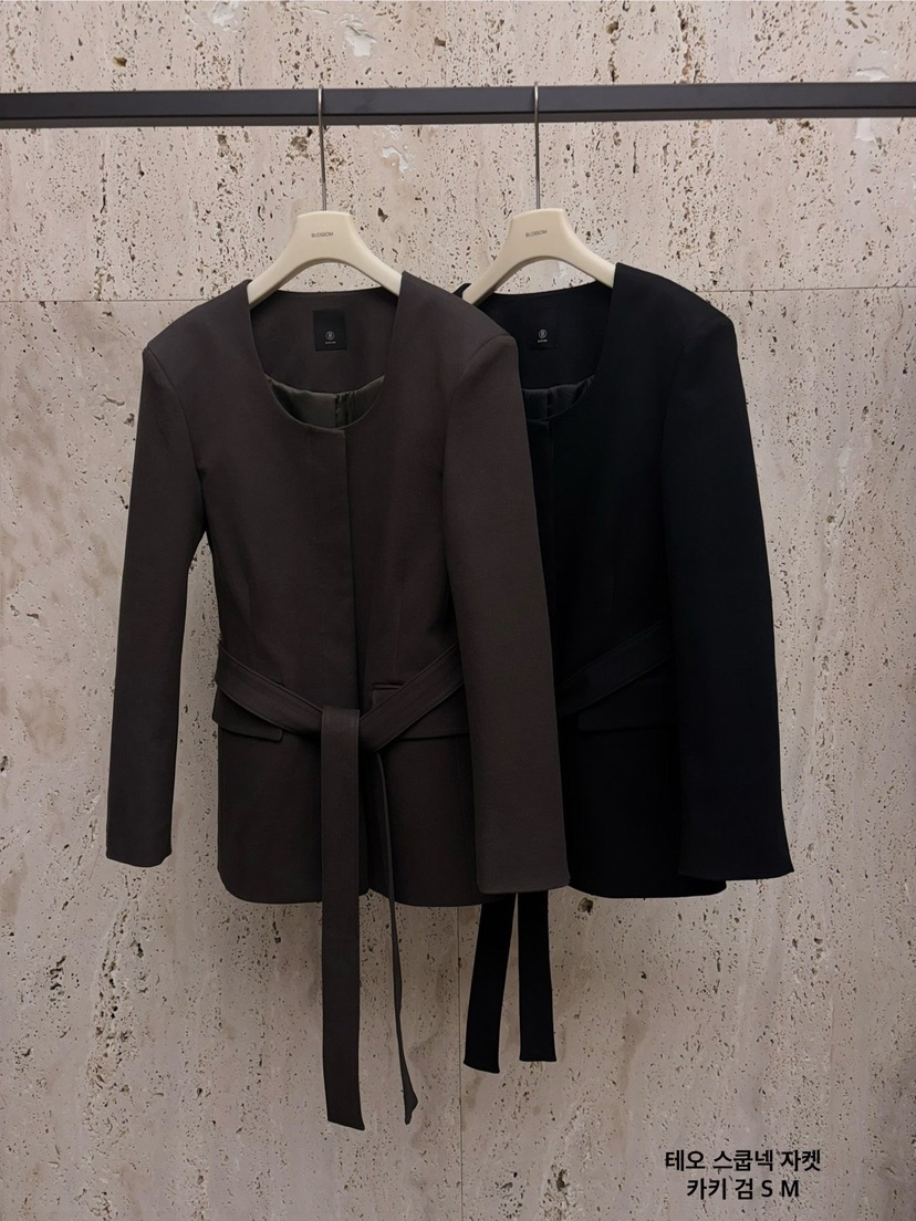 BLOSSOM東大門㊣代購女裝新品真品休閑推薦時尚夾克含腰帶圓領BLOSSOM夾克