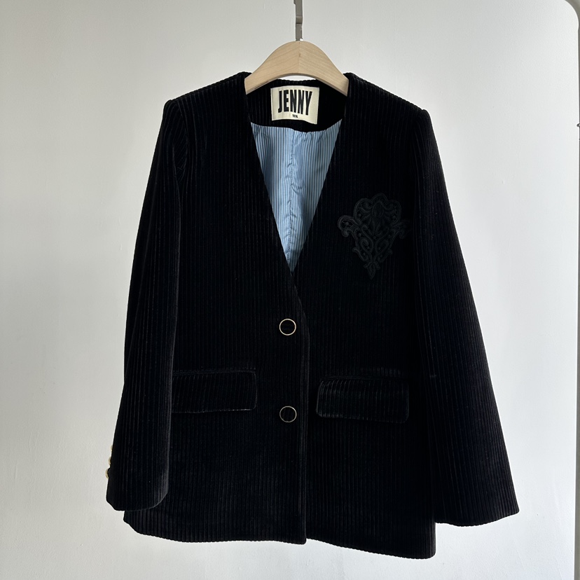 JENNY 1976東大門㊣代購女士新品熱賣時尚25秋冬夾克不含配飾JENNY 1976夾克圖色2