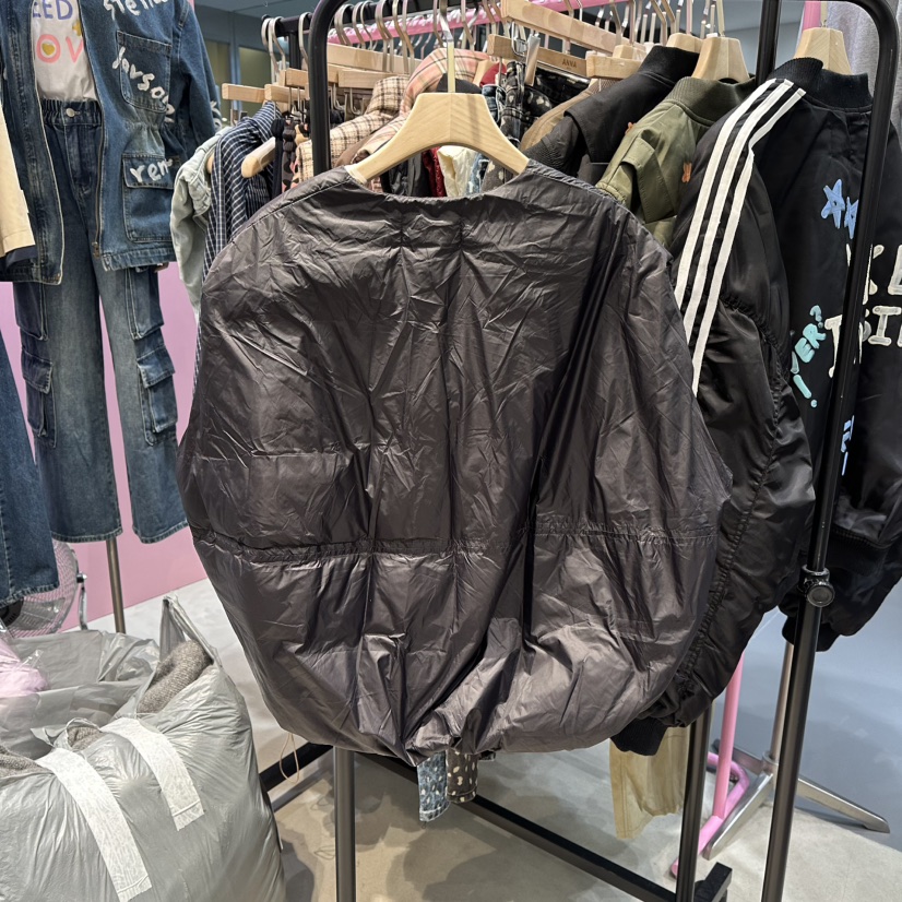 ANNA-P東大門㊣代購女裝新款職業推薦人氣25秋冬馬甲可愛的ANNA-P馬甲