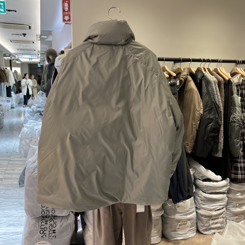 ORMORE東大門㊣實拍女裝新品熱賣休閑職業推薦短款羽絨服鴨絨ORMORE短款羽絨服