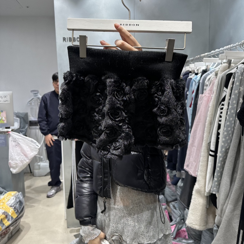 RIBBON東大門㊣實拍女士新款25秋冬職業熱賣時尚推薦短褲皮草RIBBON短褲圖色3