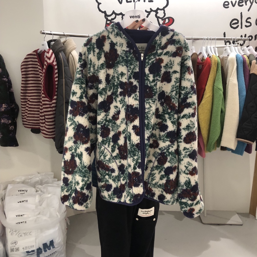 VENTI韓國代購㊣女士新品25秋冬推薦時尚夾克連帽衫抓絨花朵VENTI夾克圖色2