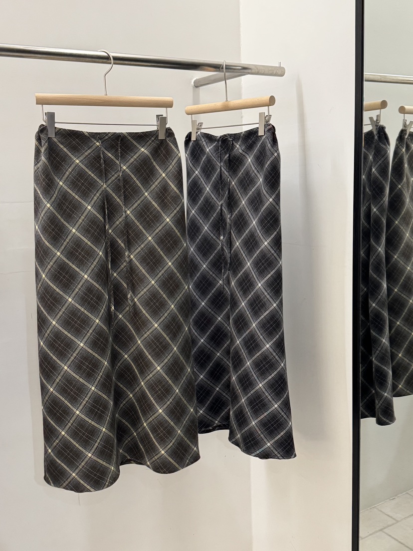 REGULARLY/PLACOR東大門㊣實拍女裝新品熱賣人氣25秋冬長裙REGULARLY/PLACOR長裙